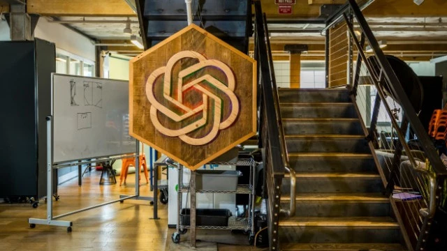OpenAI получила очередной судебный иск: снова виновато несанкционированное проникновение ИИ