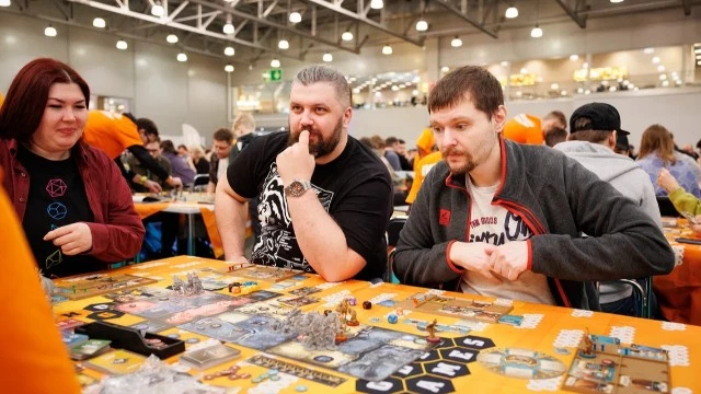 Большая праздничная игротека в честь дня рождения Hobby World