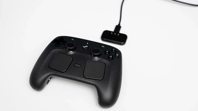 Владельцев Steam Controller предупредили о неожиданной опасности зарядной станции