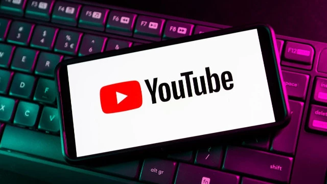 Борьба YouTube с конвейером ИИ-слопа: новые правила монетизации