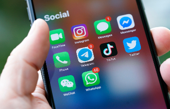 Госдума приняла закон о запрете мата в социальных сетях