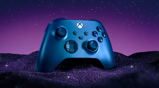 Microsoft представила новый контроллер Xbox Aqua Shift с прорезиненными боковыми вставками