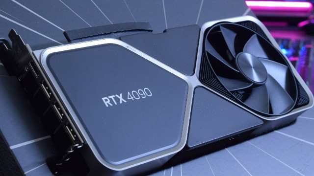 RTX 4090 при 232 Вт потребления лишь на 8% медленнее стока