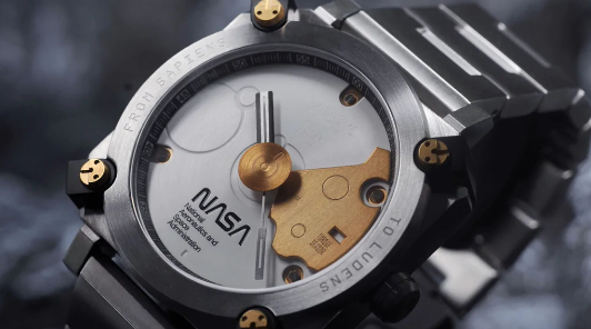 Кодзима Хидео, художник Metal Gear, NASA и Anicorn представили часы Space Ludens