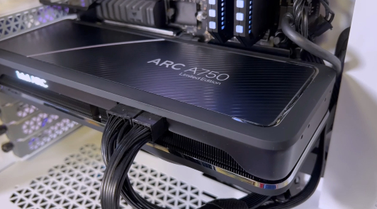 Intel ARC A750 показывает около 100 кадров в Death Stranding при 4K-разрешении