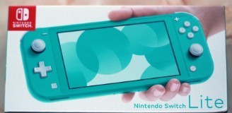 Nintendo Switch Lite - Мал, да удал