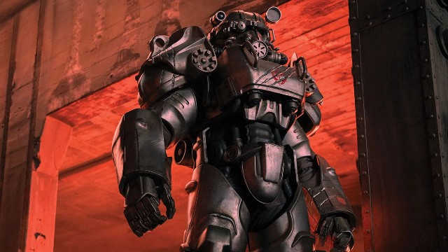 Боец Братства стали на кадре из сериала Fallout — «почти Fallout 5», по мнению Нолана